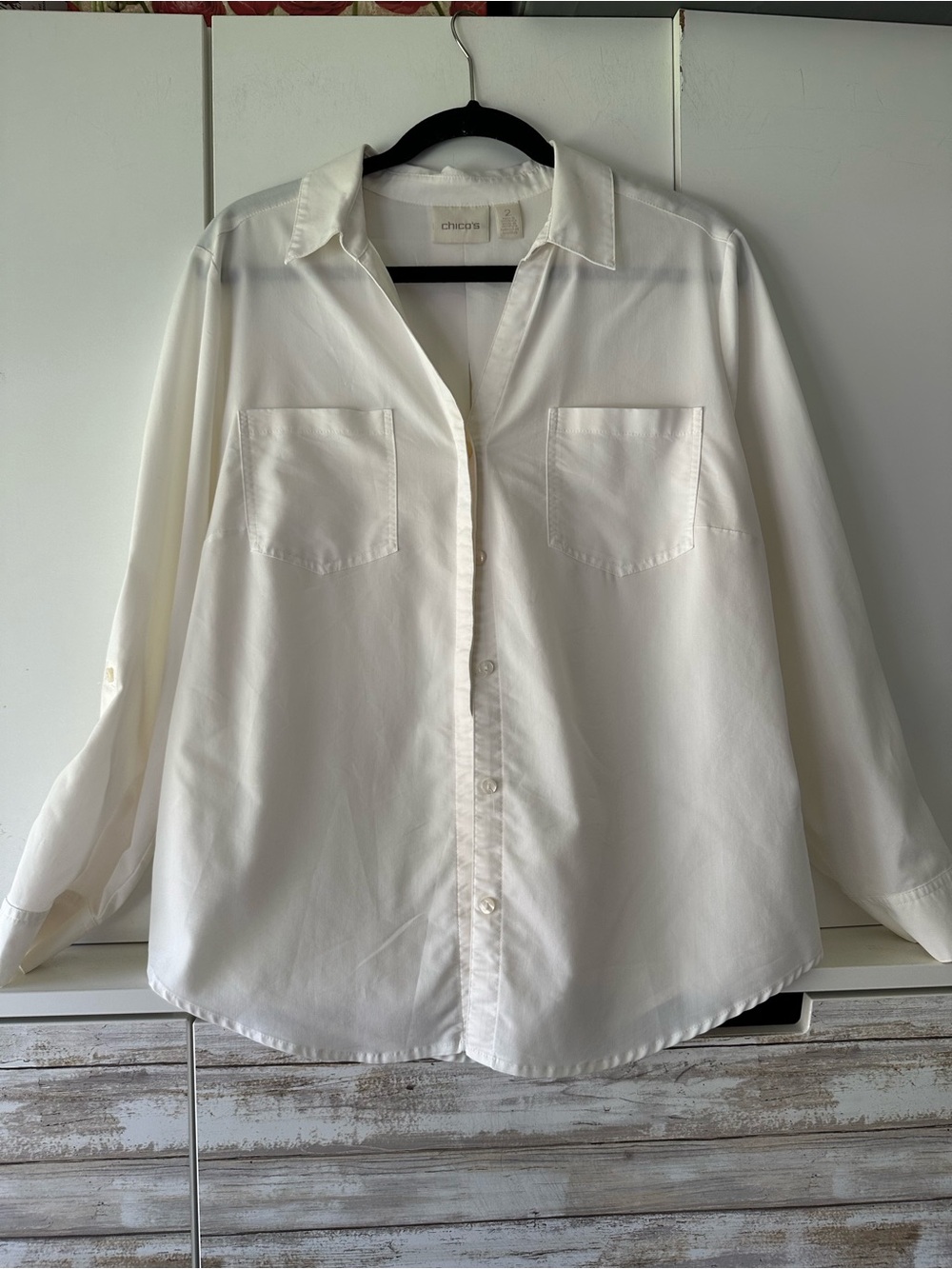 🤍 Chico’s White Button Front Roll Tab Shirt Blouse Size 2 US Large